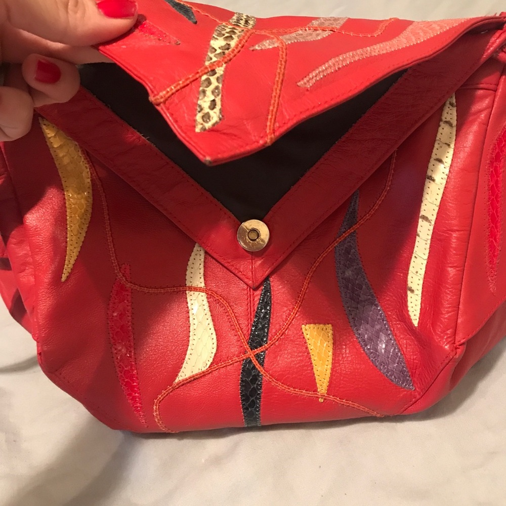Red vintage pattern purse